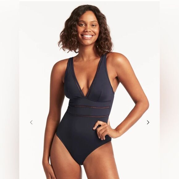 NWT Sea Level Black Spliced Women's One-Piece Swimsuit Coastal Vacation Swimwear - Picture 1 of 6